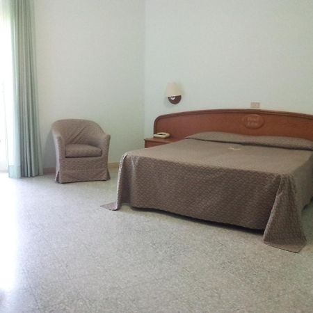 Hotel Eden Сан Домино Екстериор снимка