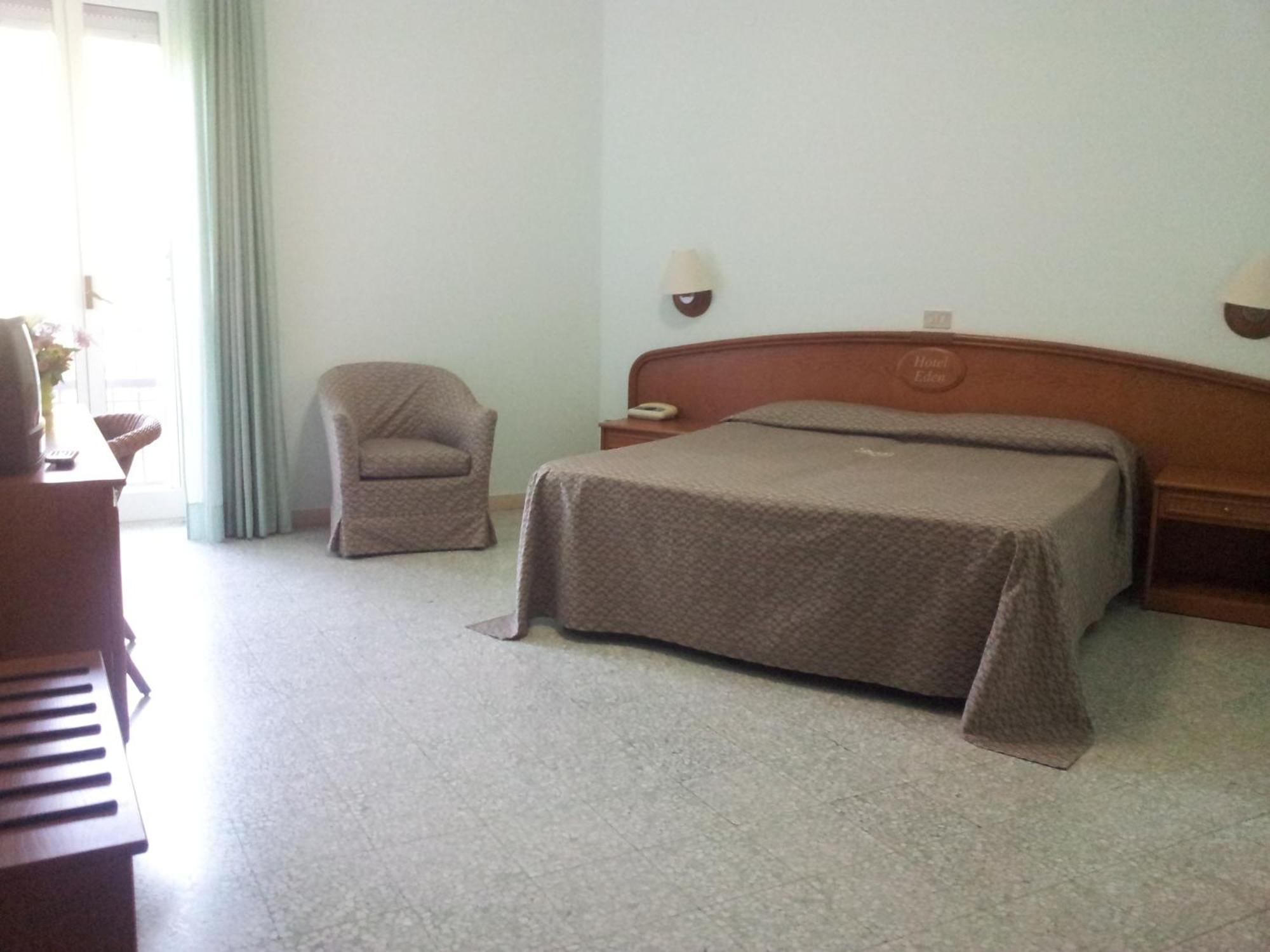 Hotel Eden Сан Домино Екстериор снимка